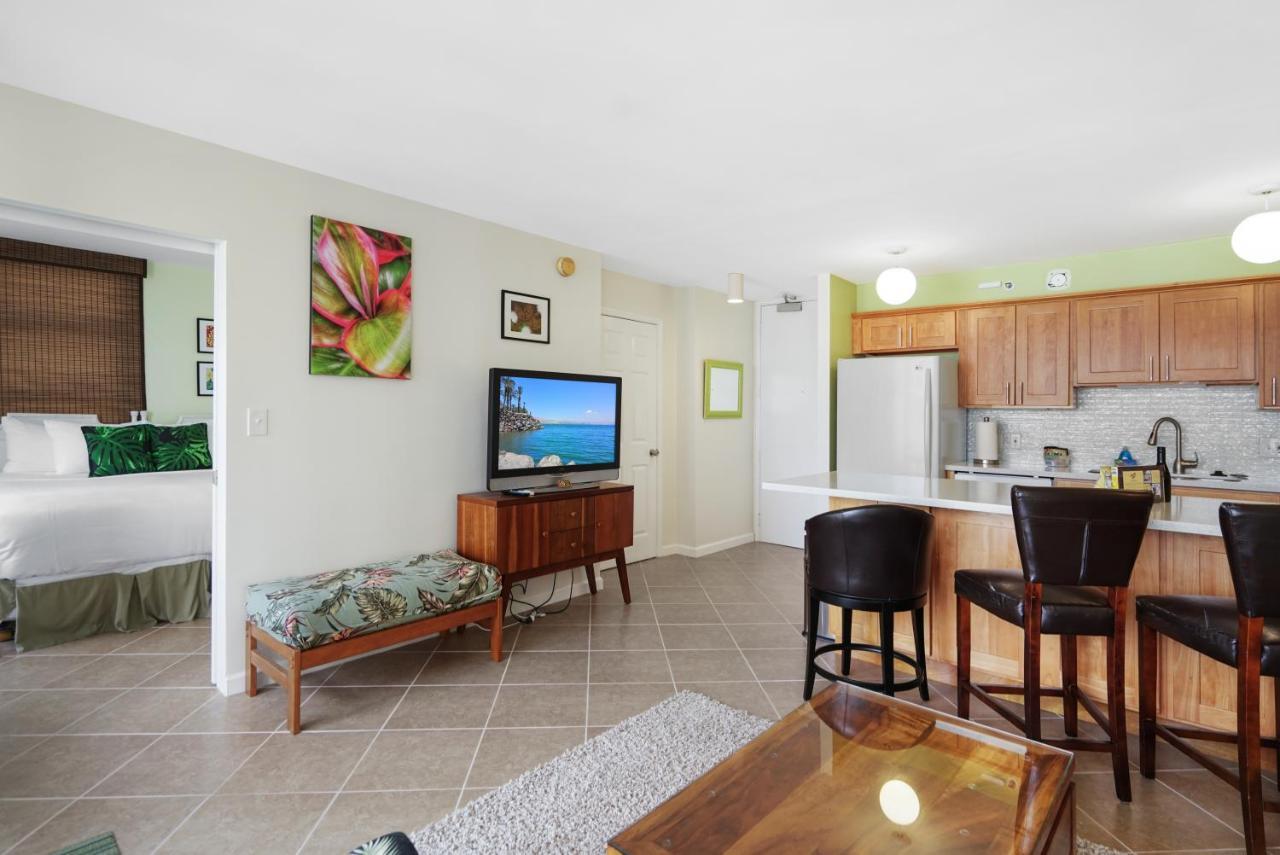 Ke Aloha Suite At The Waikiki Banyan Honolulu Exteriör bild